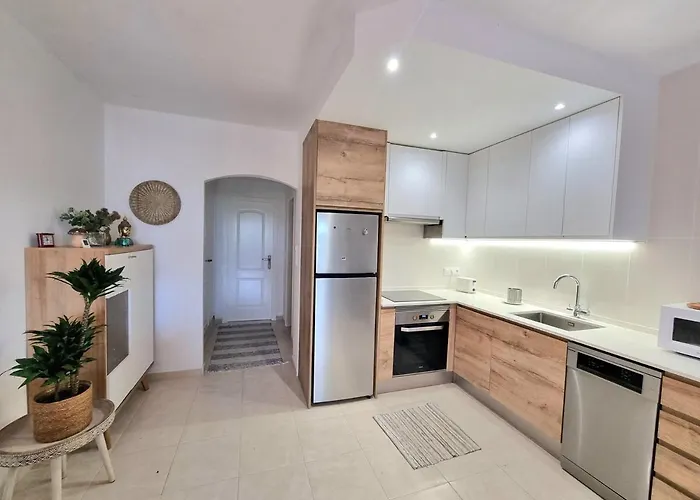 Con Piscina A Un Paso Del Centro * Дения