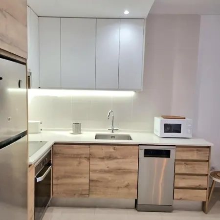 Con Piscina A Un Paso Del Centro * Dénia